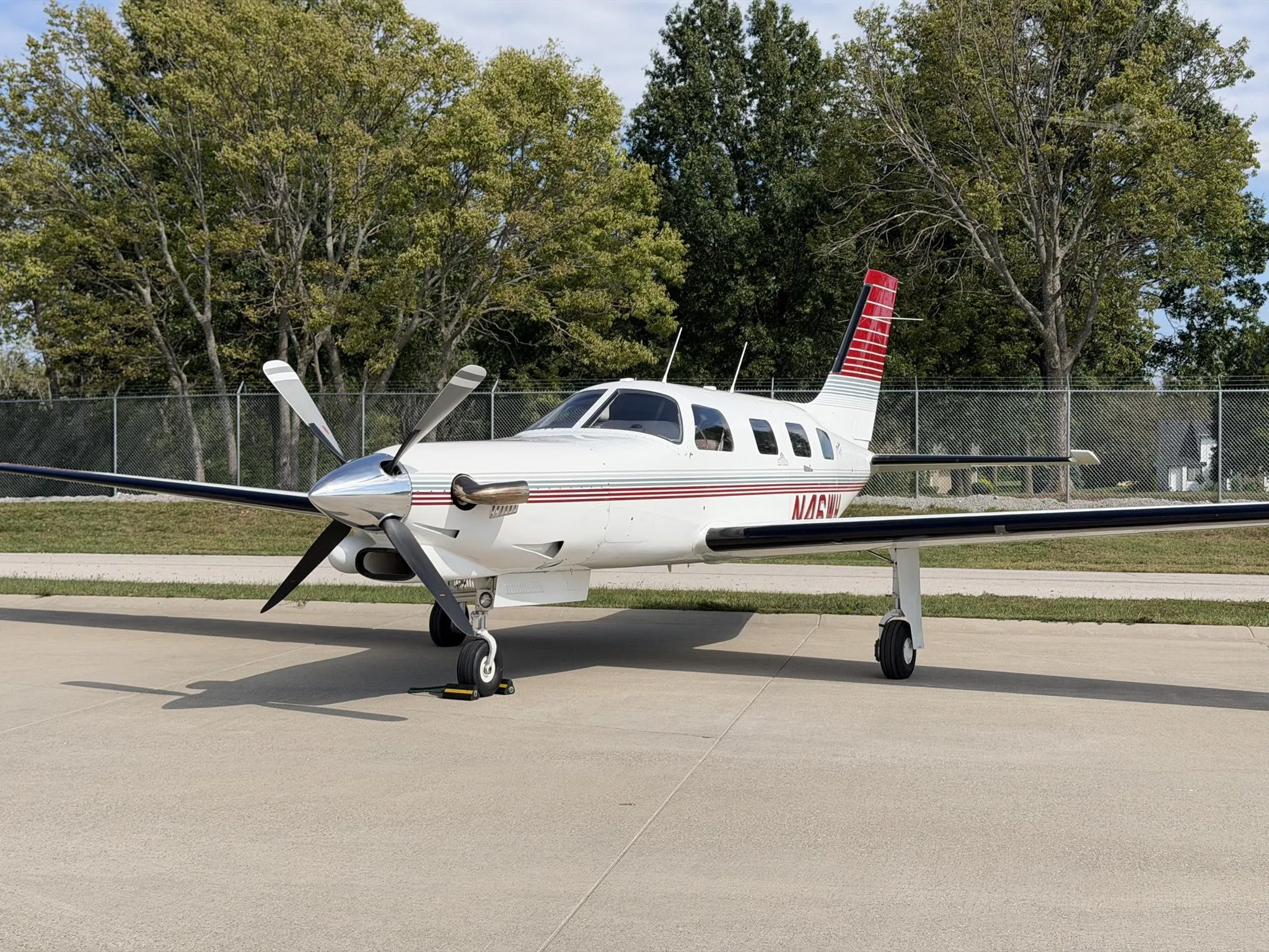 Exterior view of a 1993 PIPER JETPROP, N46WH.