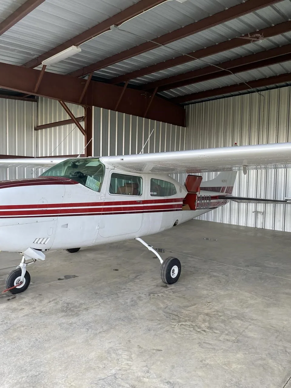 Exterior view of a 1973 CESSNA TURBO 210L, N29113.