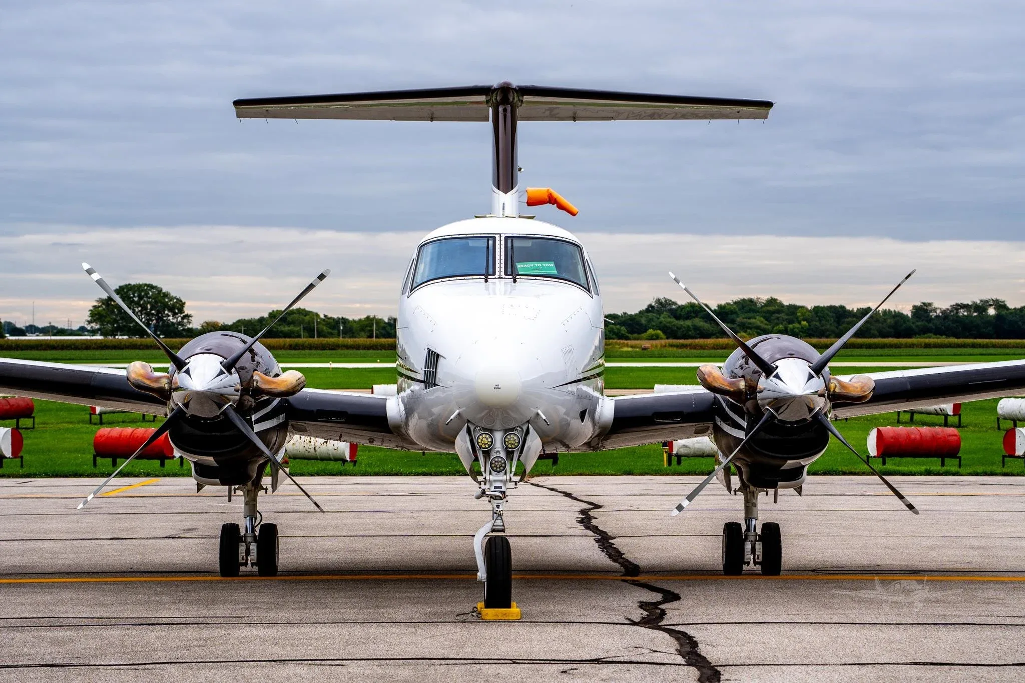 Exterior view of a 1981 BEECHCRAFT KING AIR F90, N182CA.
