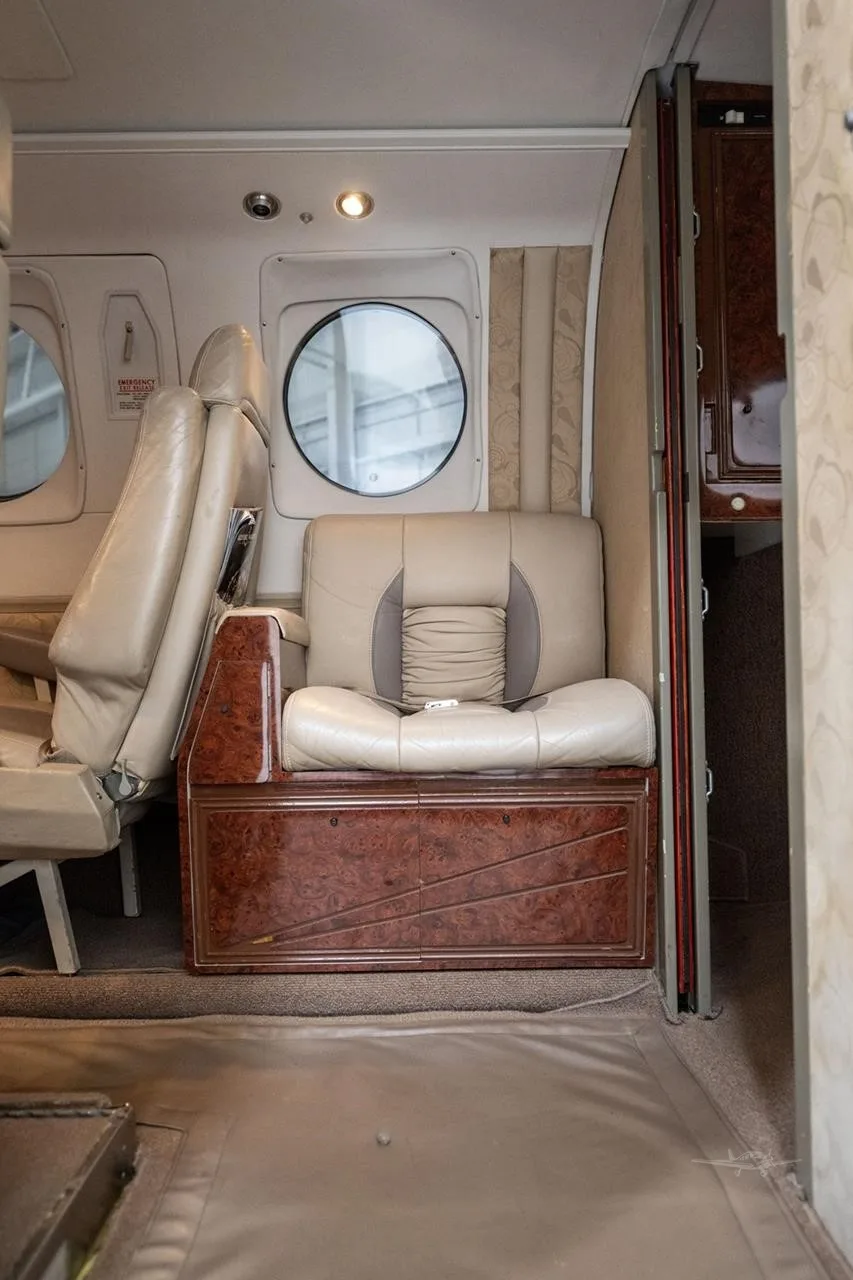 Cabin interior of a 1980 BEECHCRAFT KING AIR F90.