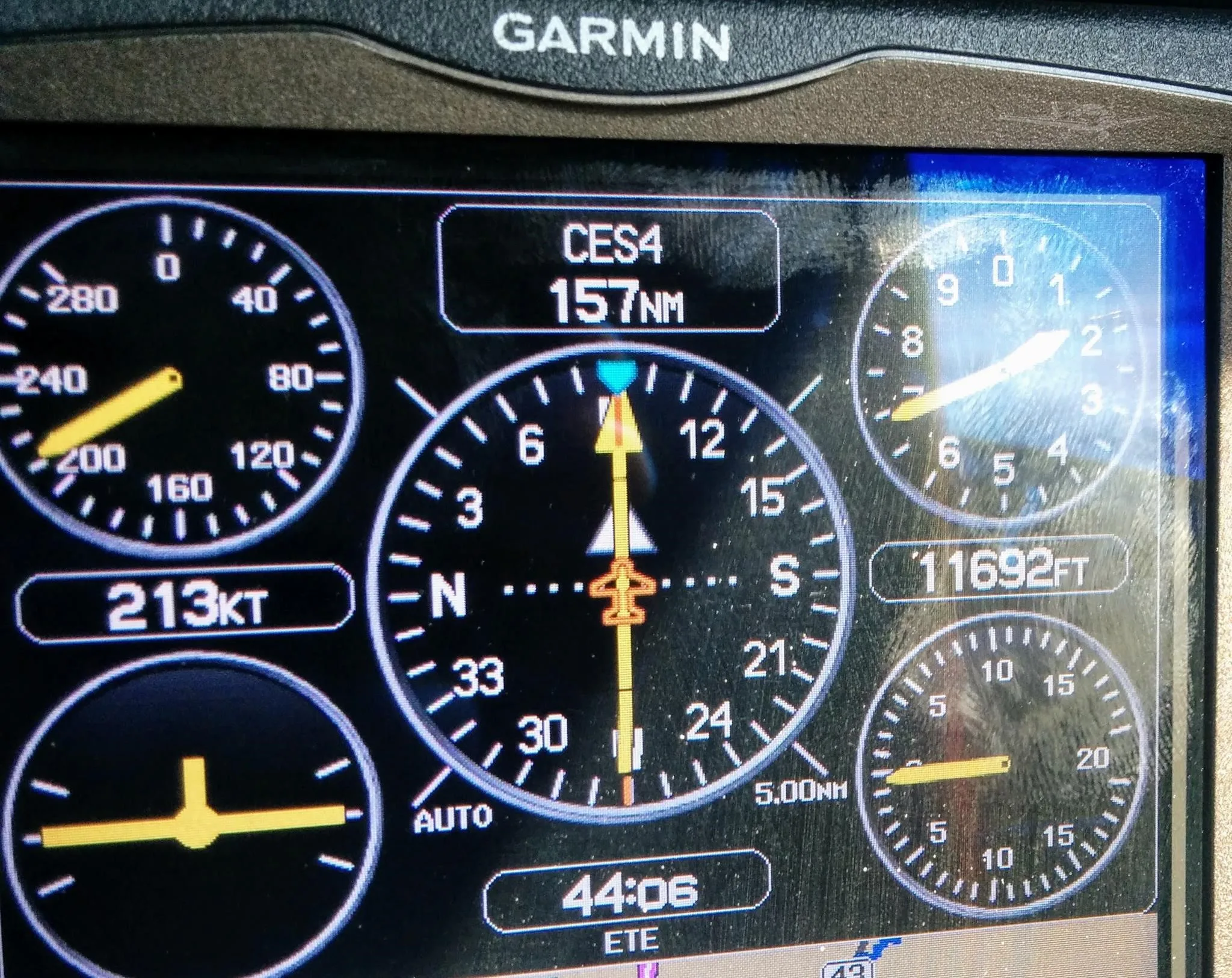 Cockpit and instrument panel of a 1979 MOONEY M20K 231.