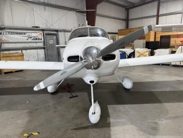 Exterior view of a 2004 VANS RV-9A, C-GRVN.
