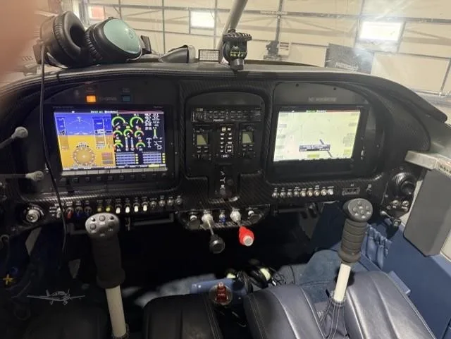 Cockpit and instrument panel of a 2004 VANS RV-9A.