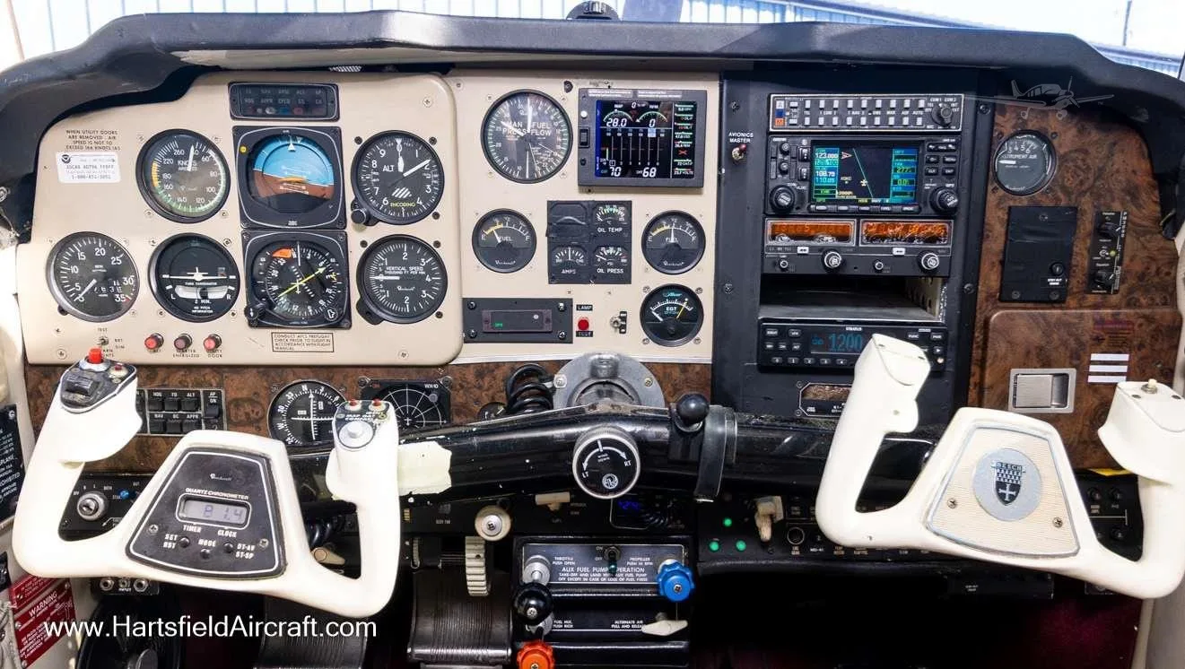 Cockpit and instrument panel of a 1981 BEECHCRAFT A36 BONANZA.