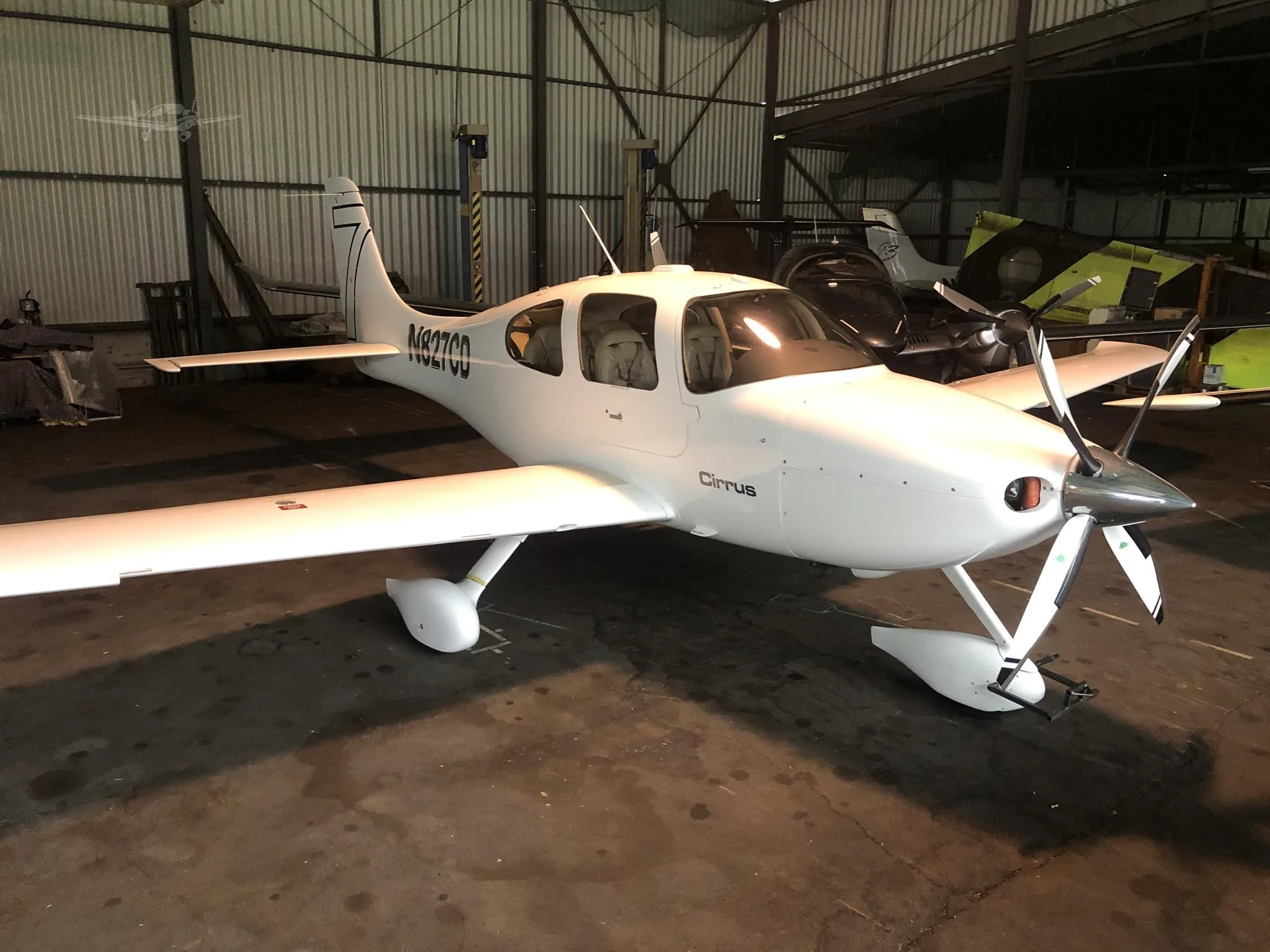 Marketing image of a 2002 CIRRUS SR22.