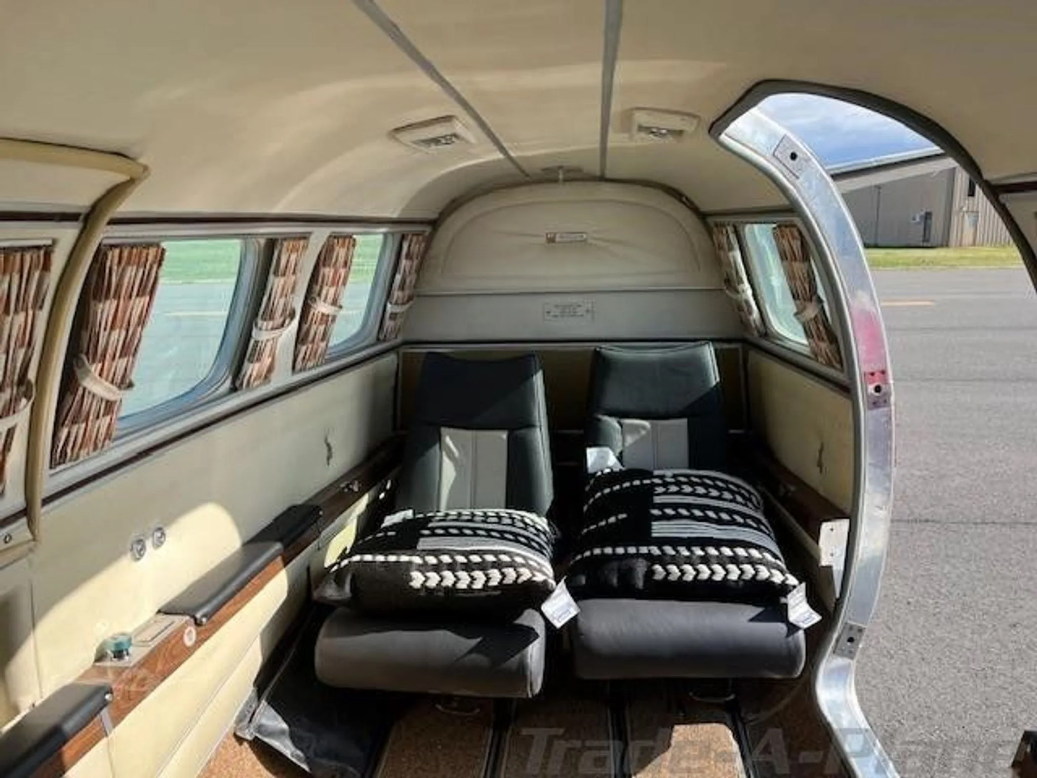 1969 Beechcraft 60 Duke