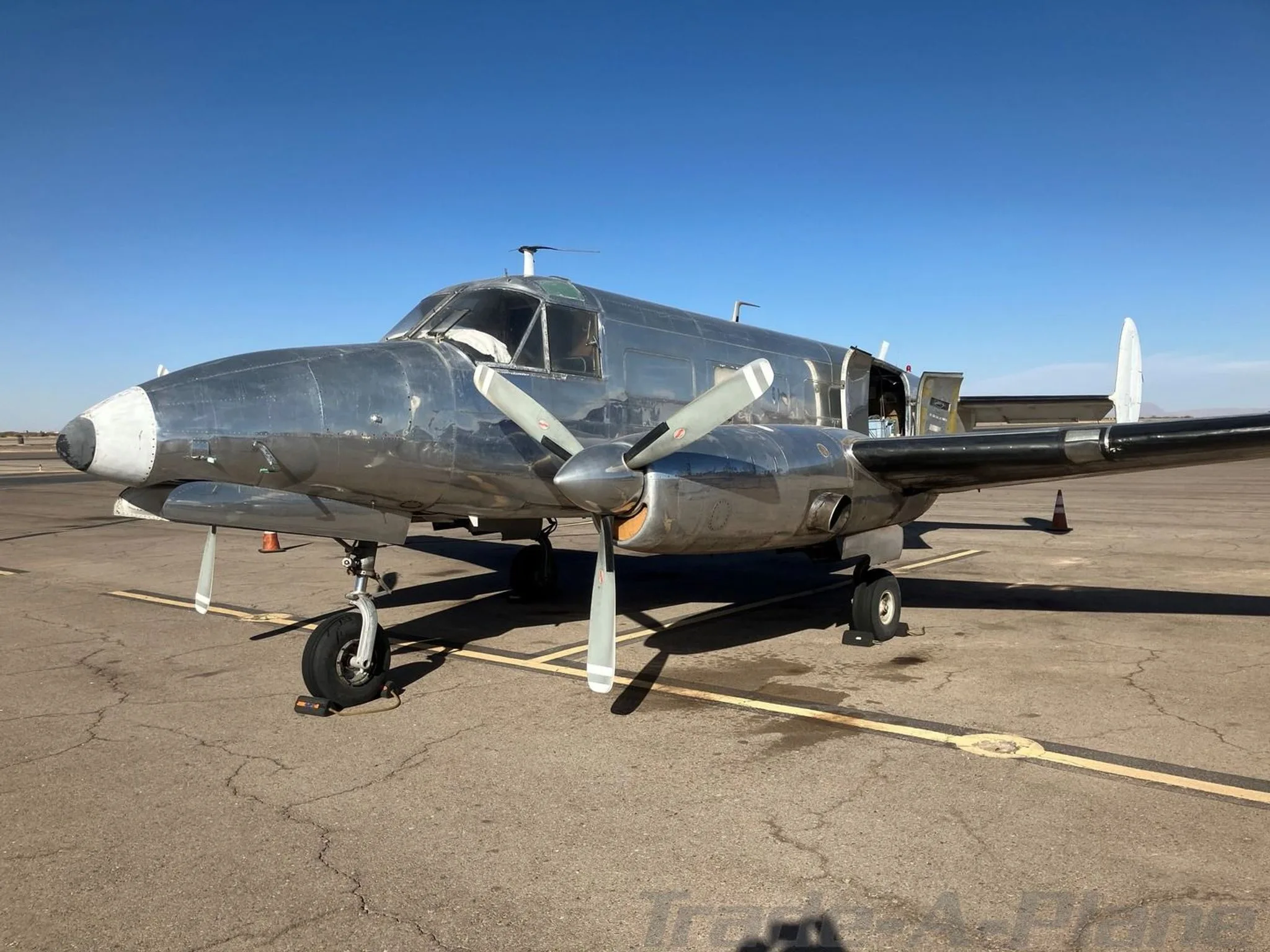 1957 Beechcraft E18S