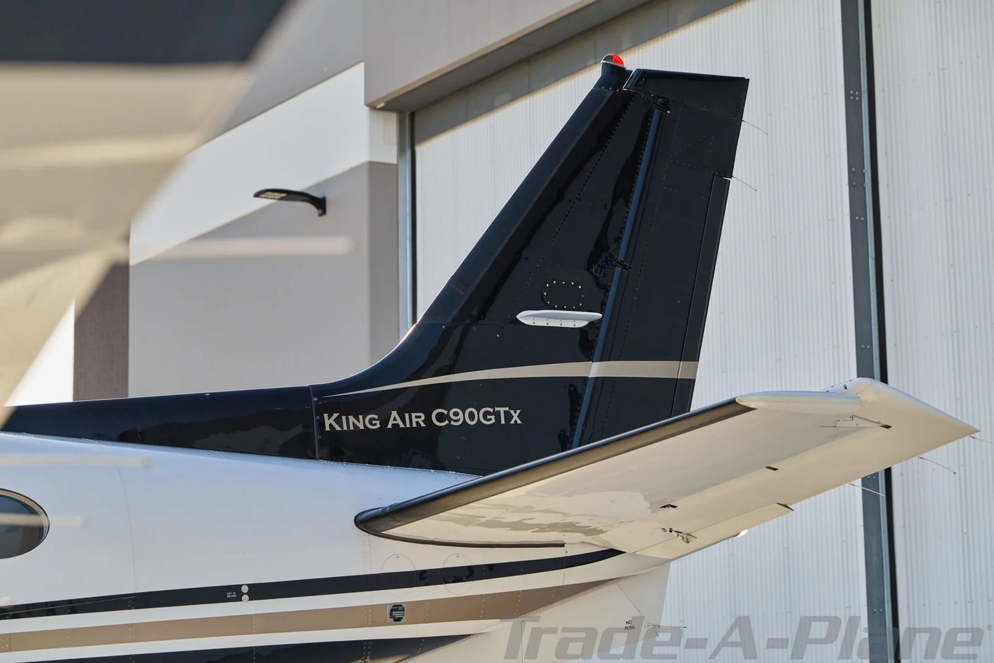 2011 Beechcraft King AIR C90GTX