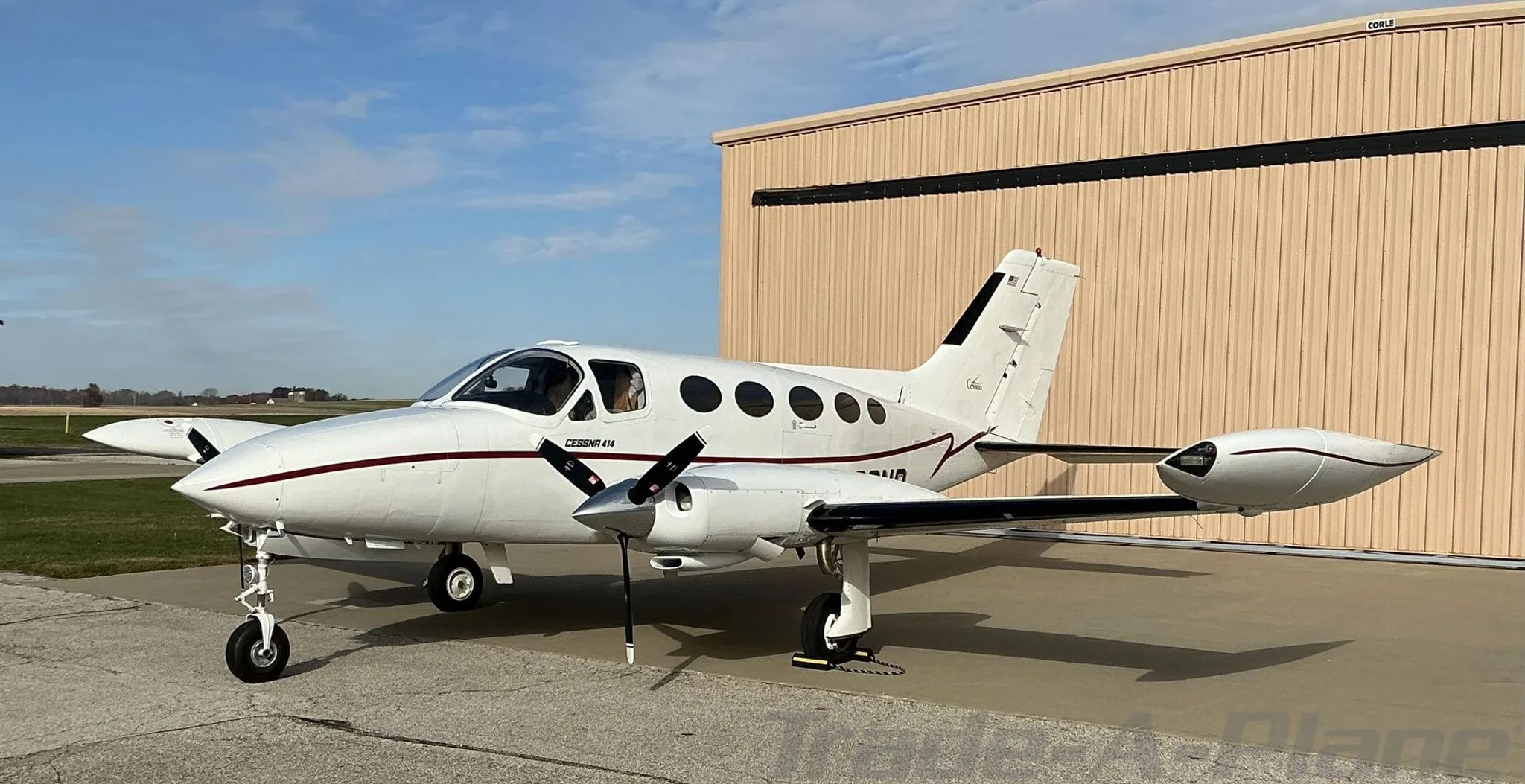 Exterior view of a 1974 CESSNA 414, N22NR.