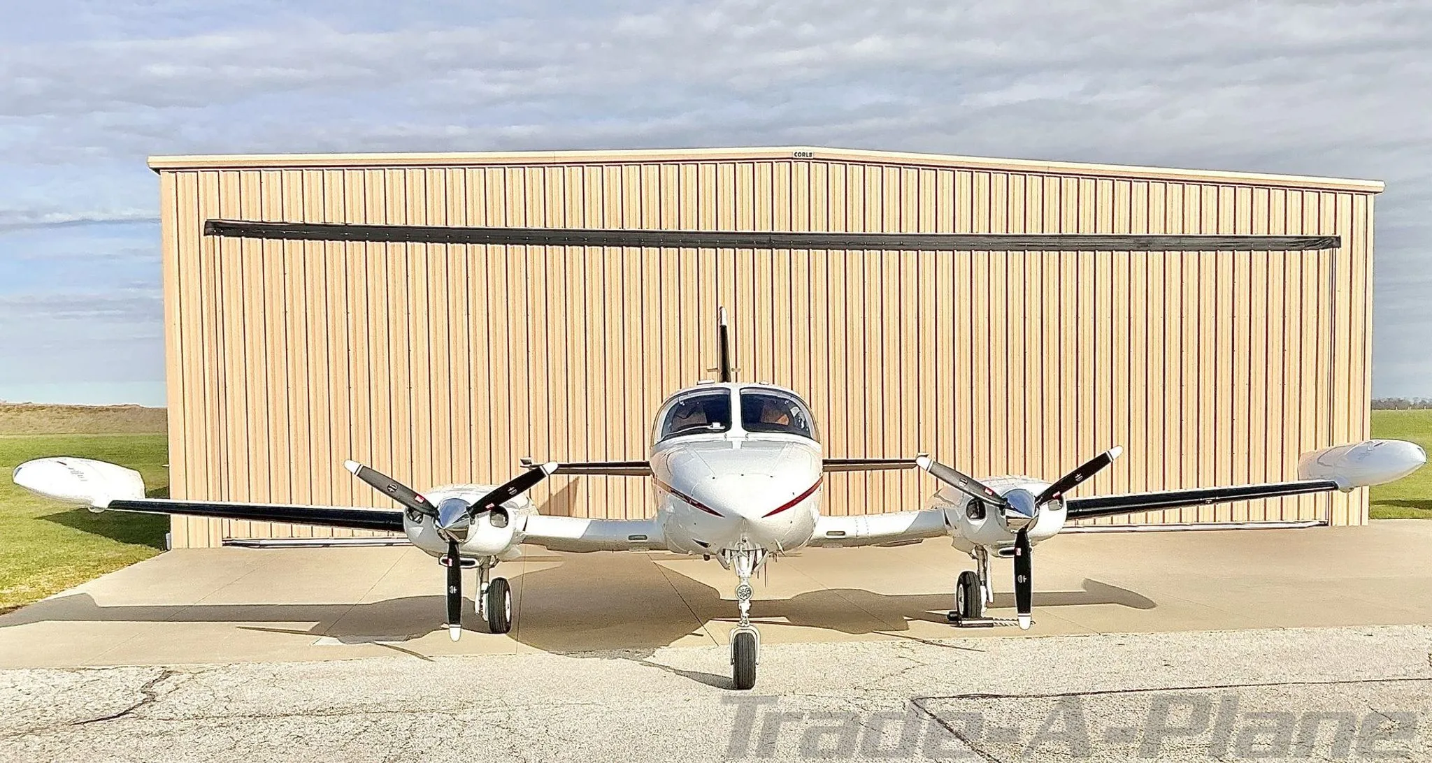Exterior view of a 1974 CESSNA 414, N22NR.