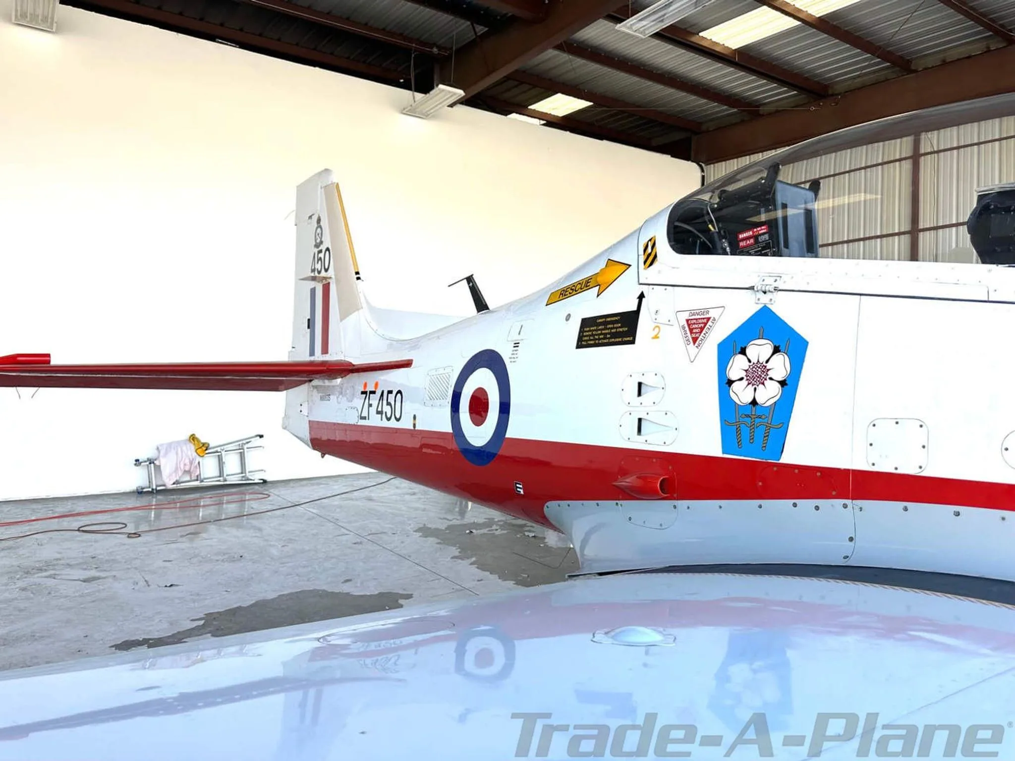 1992 Shorts Tucano MK1