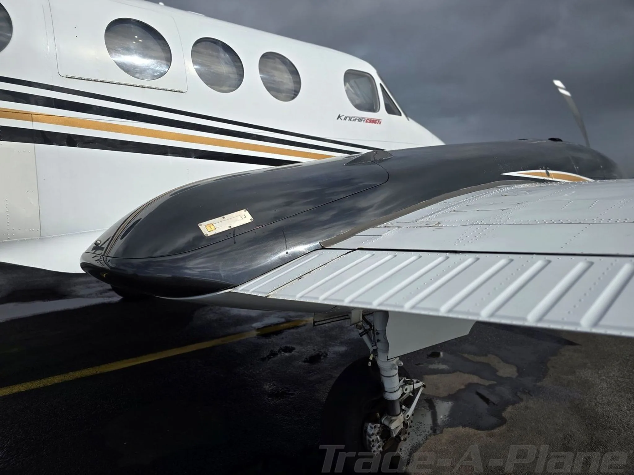 2014 Beechcraft King AIR C90GTX