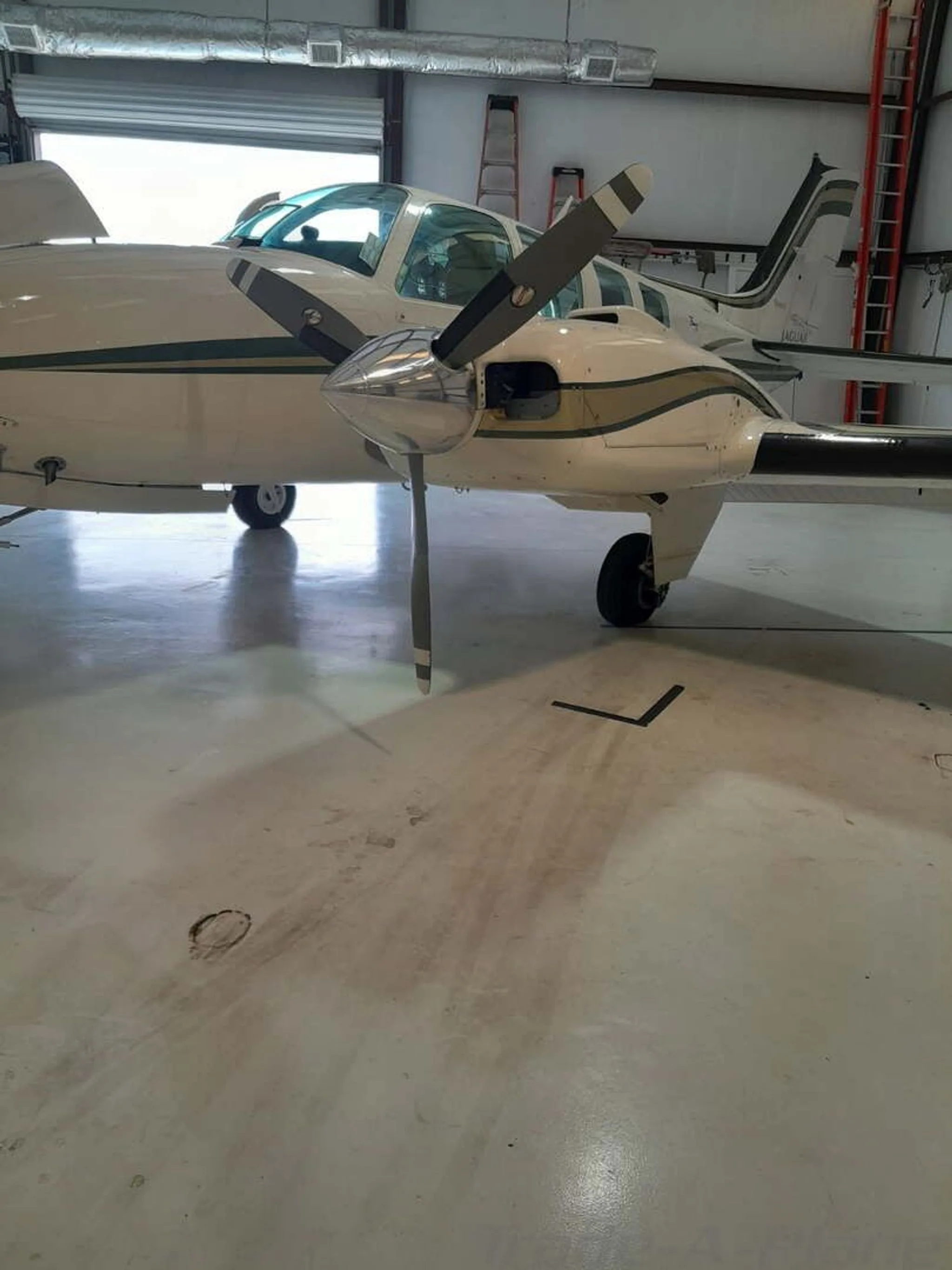 2000 Beechcraft B58 Baron