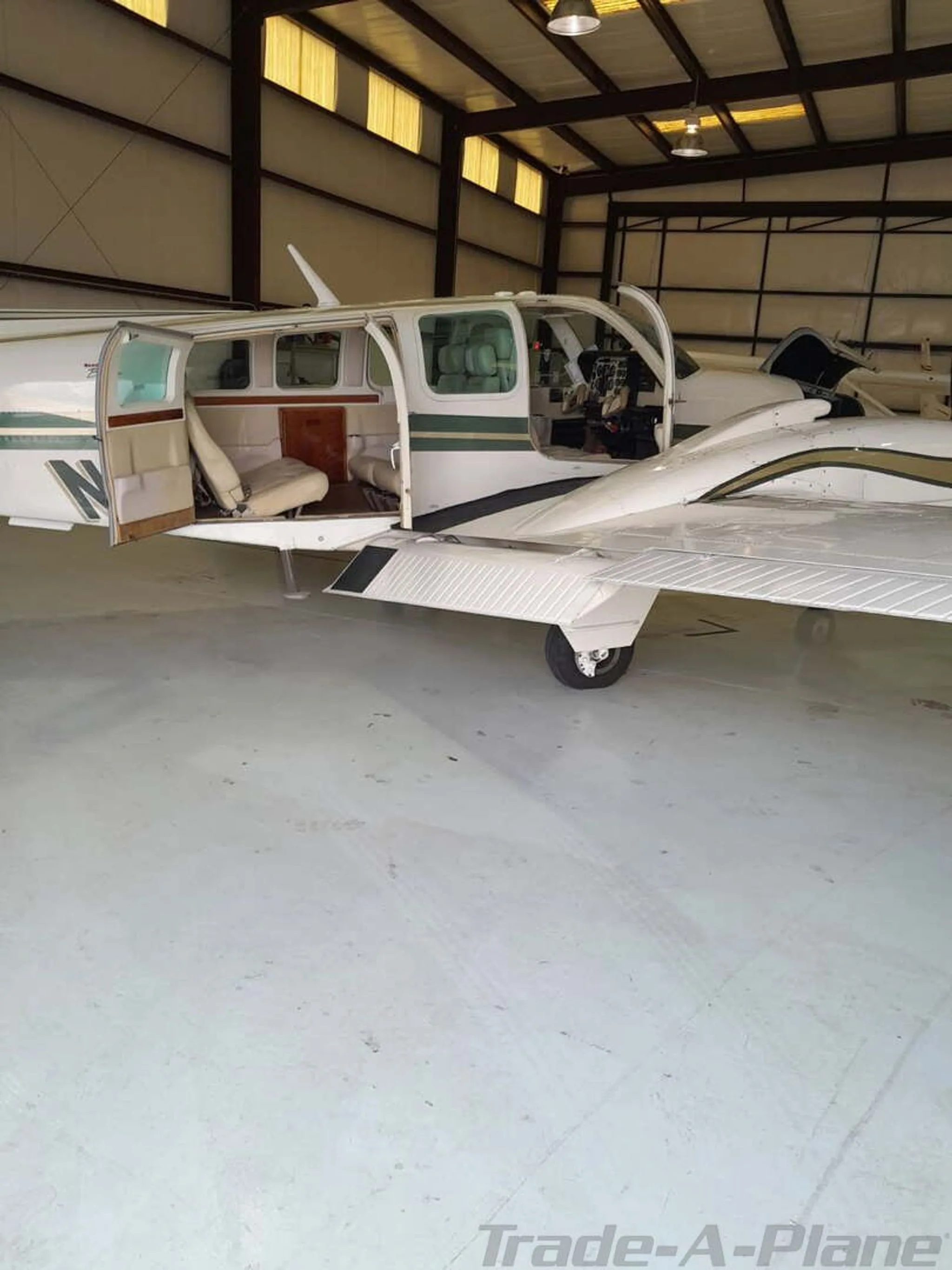 2000 Beechcraft B58 Baron