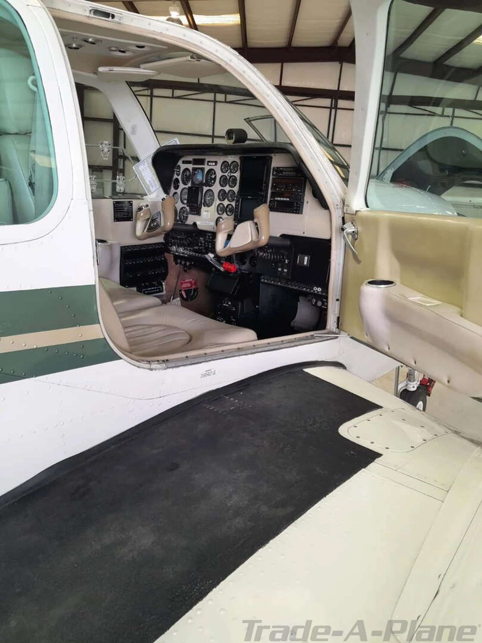 2000 Beechcraft B58 Baron