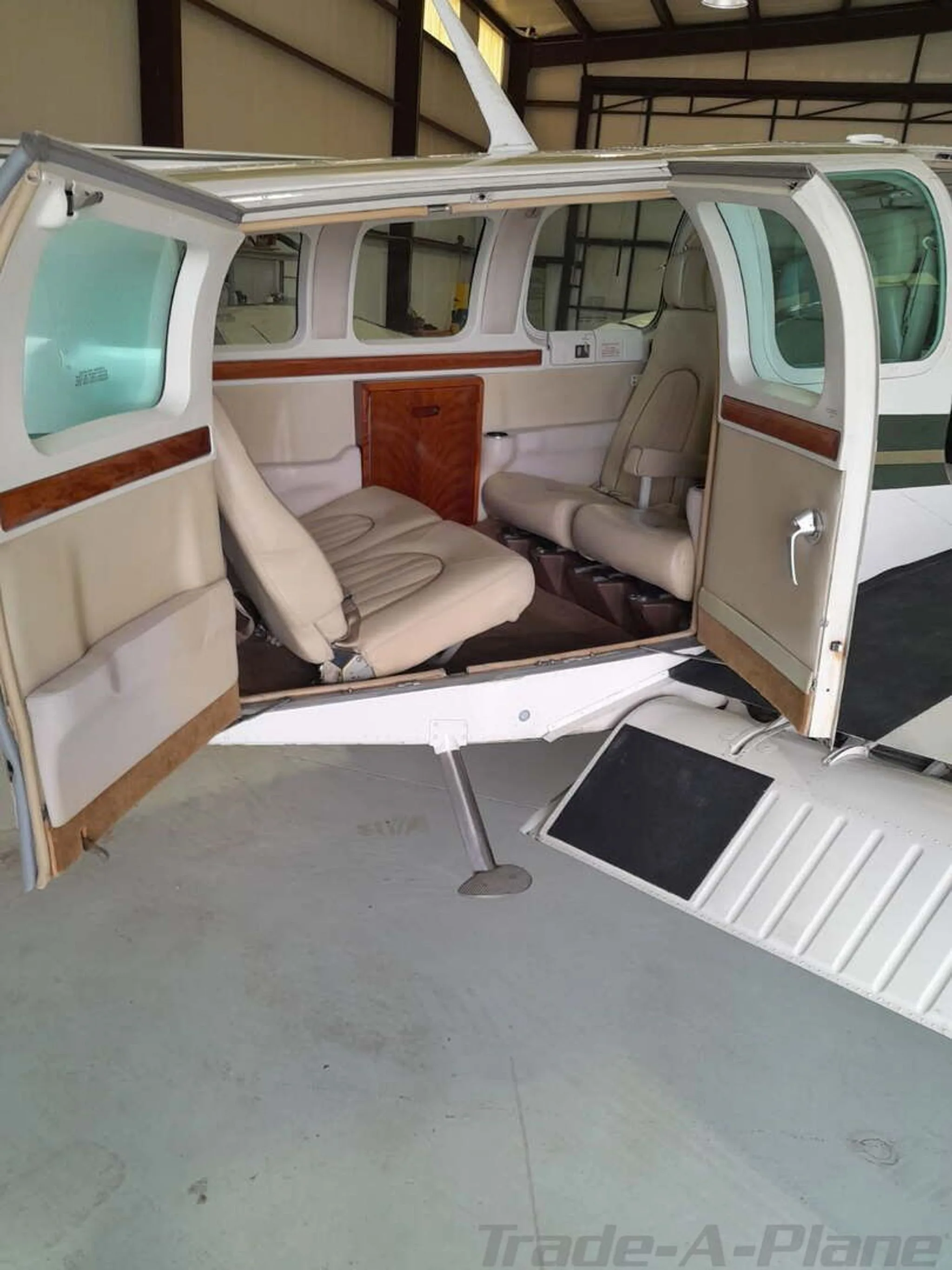 2000 Beechcraft B58 Baron