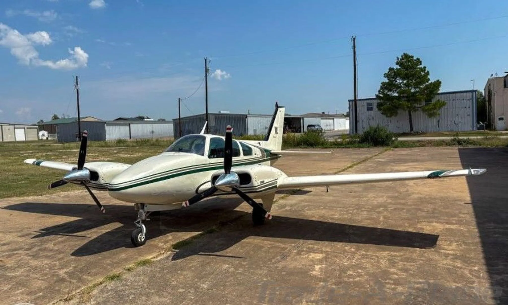 1974 BEECHCRAFT B55 BARON