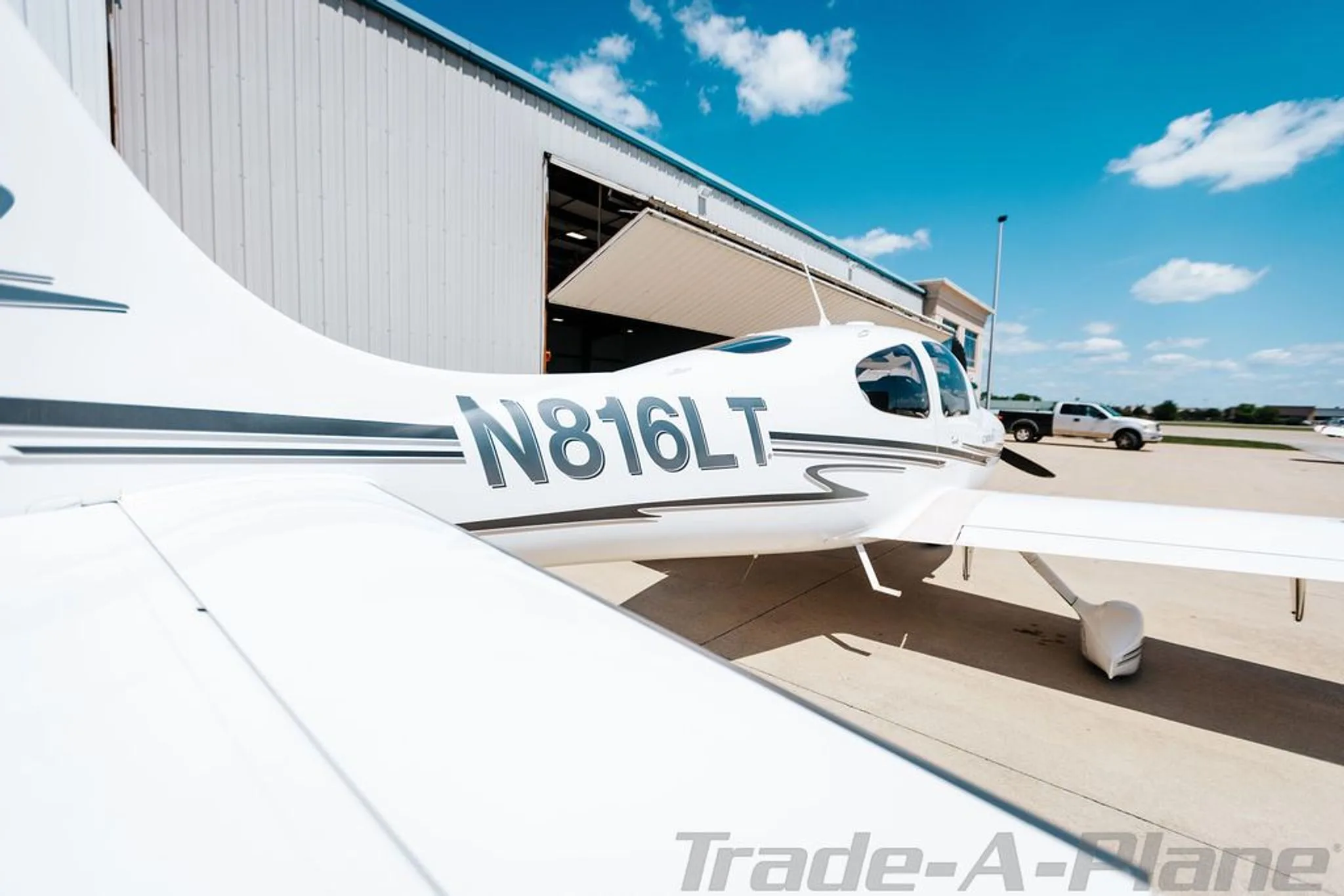 2003 Cirrus SR22
