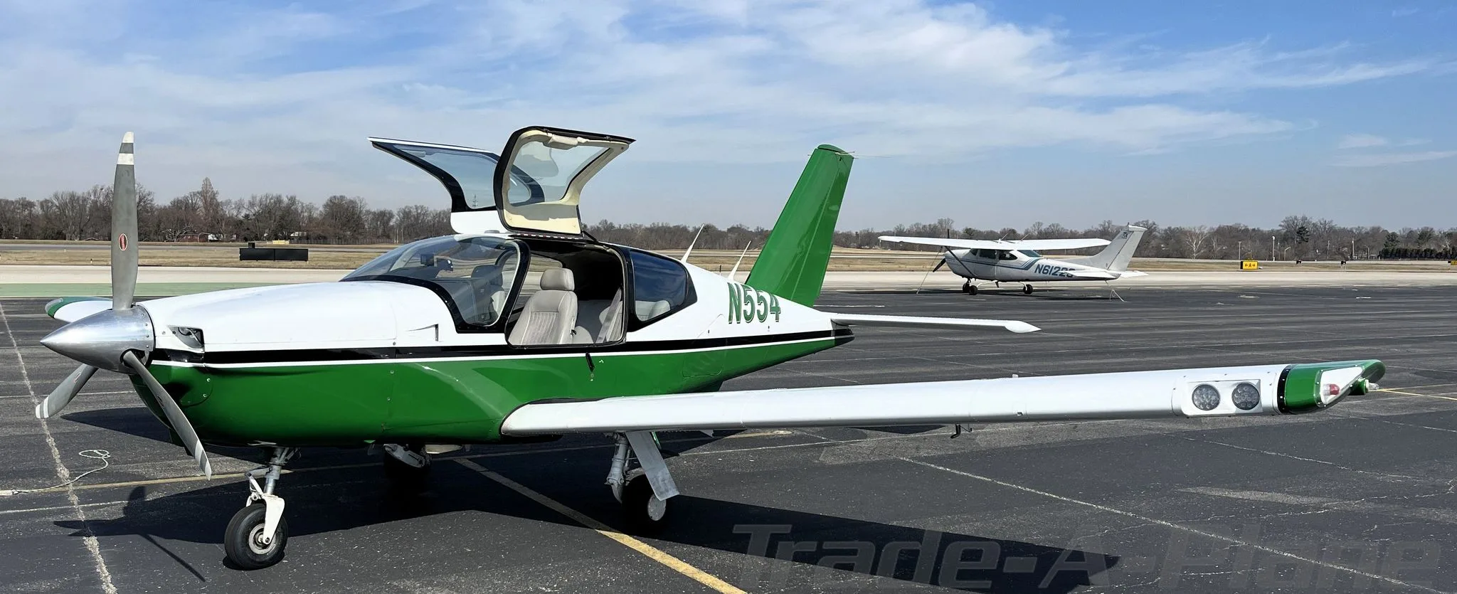 Exterior view of a 1991 SOCATA TB-20 TRINIDAD, N554.