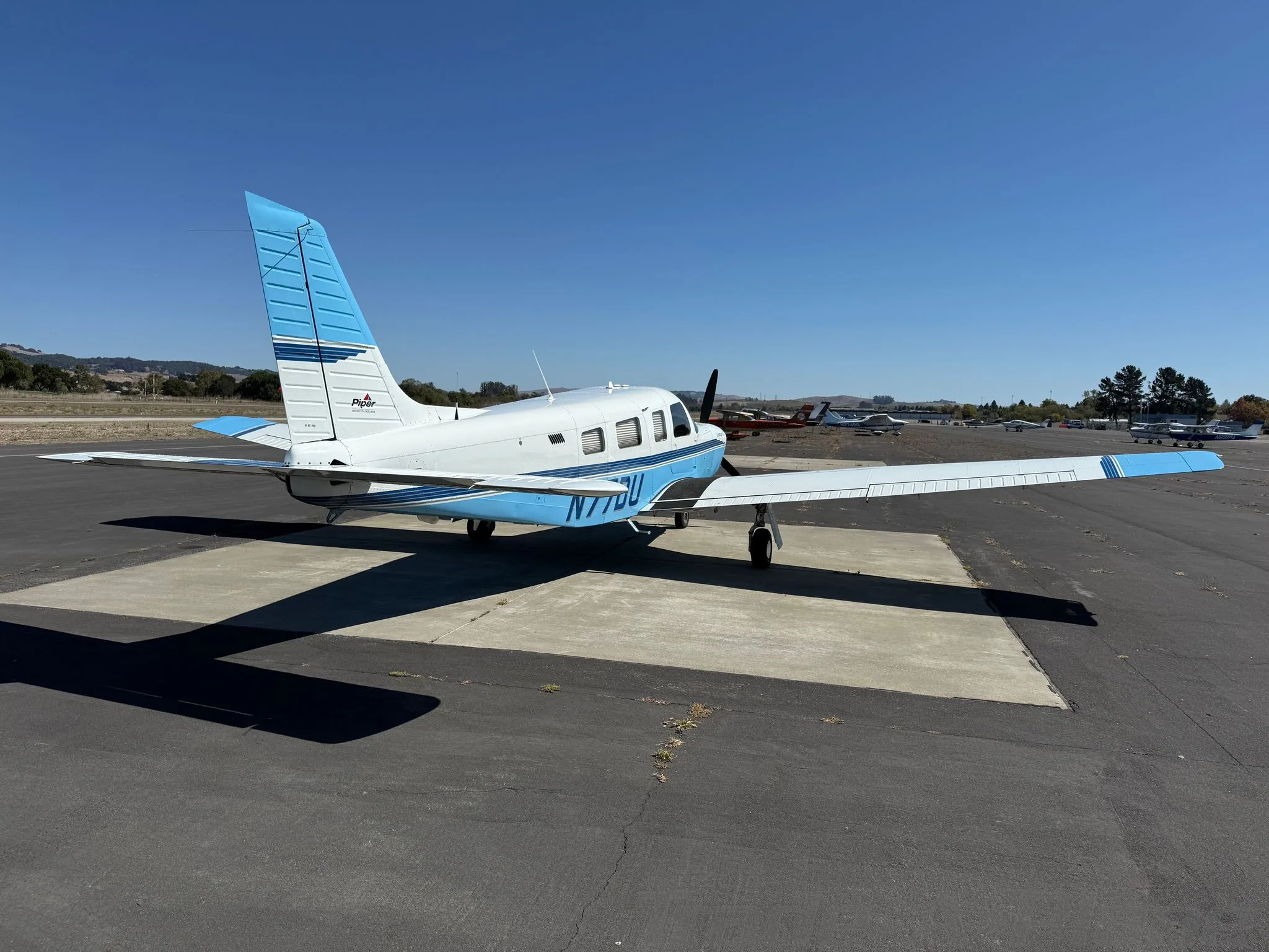 Exterior view of a 1999 PIPER SARATOGA II TC (1998, N77DU.