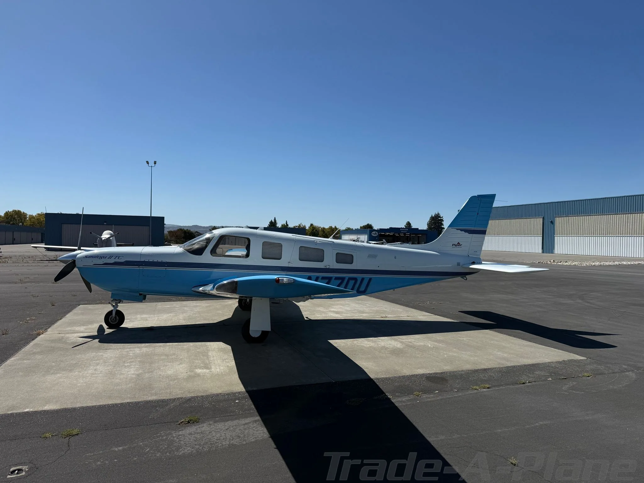 Exterior view of a 1999 PIPER SARATOGA II TC (1998, N77DU.
