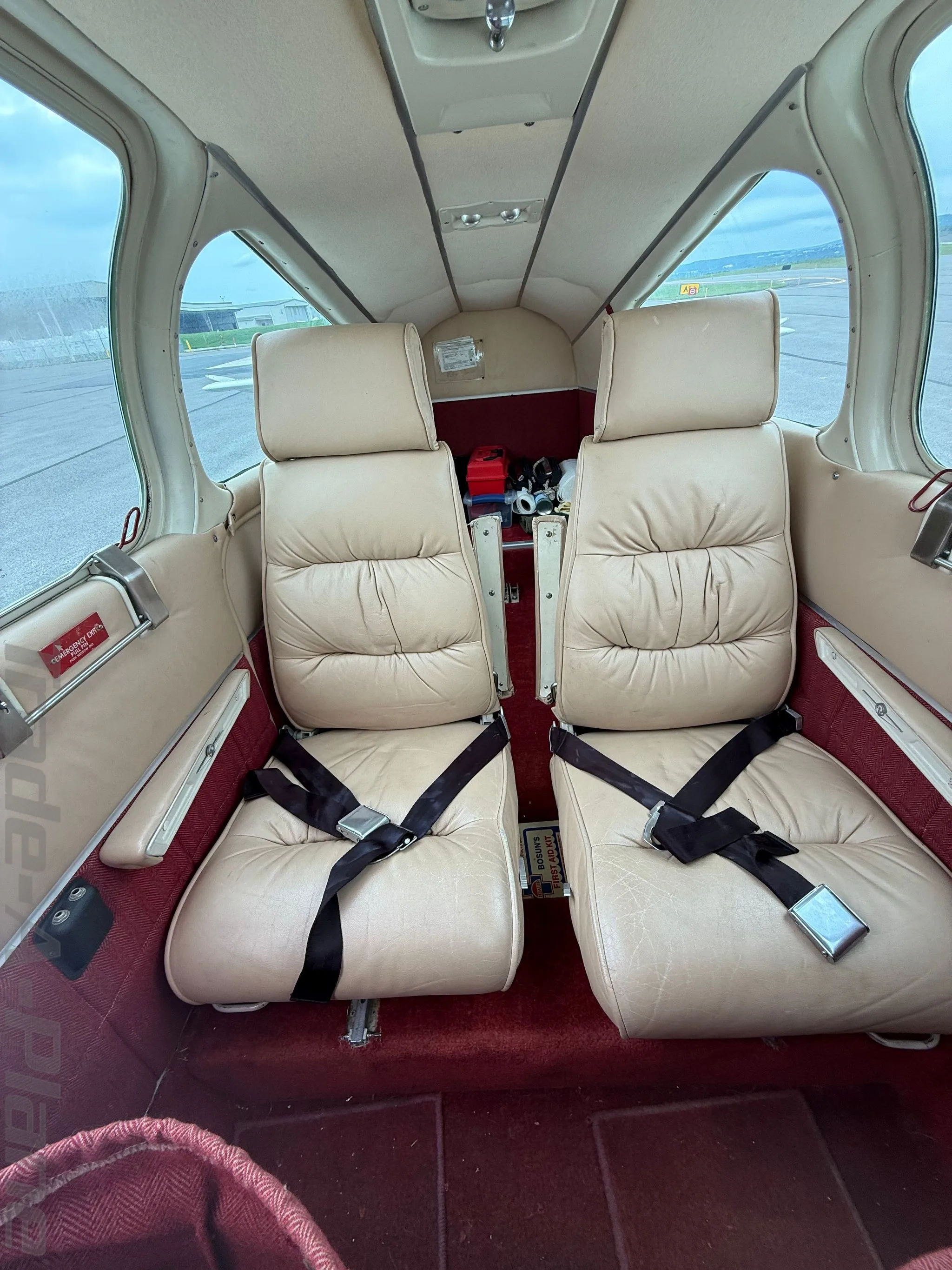 Cabin interior of a BEECHCRAFT 55 BARON.