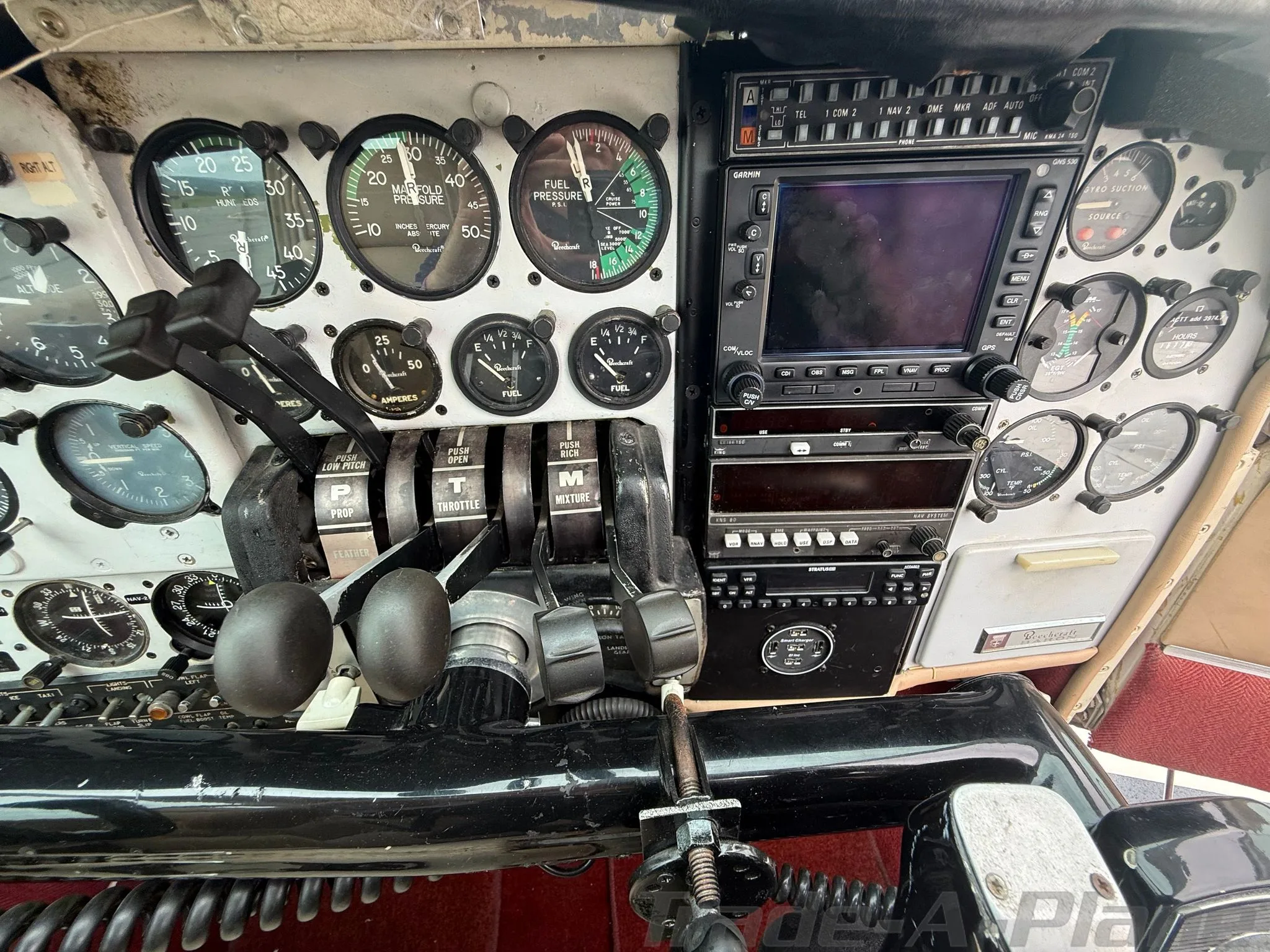 Cockpit and instrument panel of a BEECHCRAFT 55 BARON.