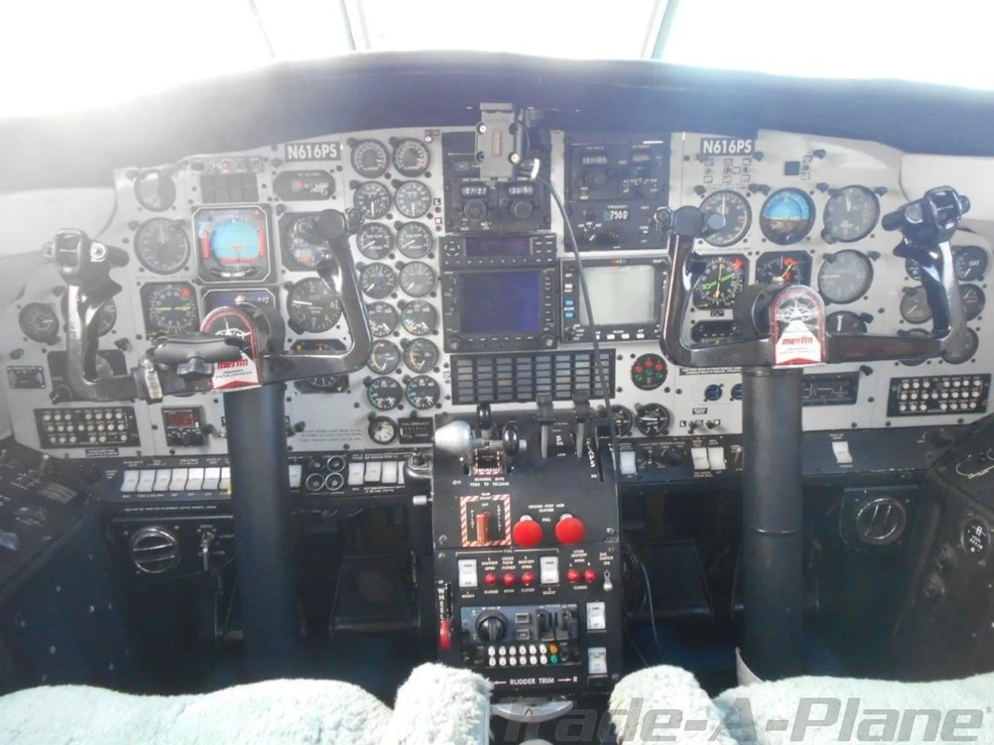 Cockpit and instrument panel of a 1979 SWEARINGEN SA226-T MERLIN IIIB.
