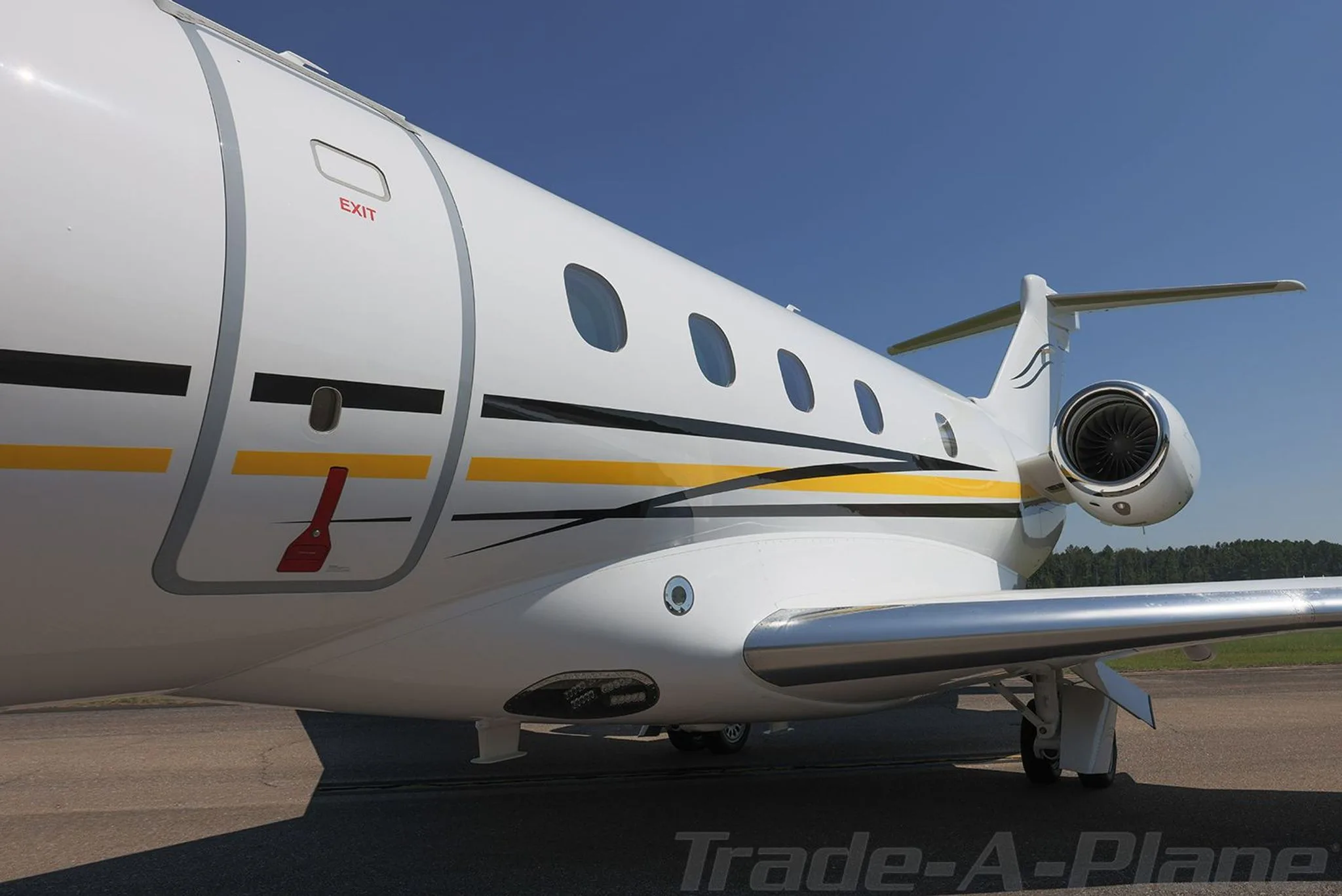 Marketing image of a 2021 EMBRAER PRAETOR 500.