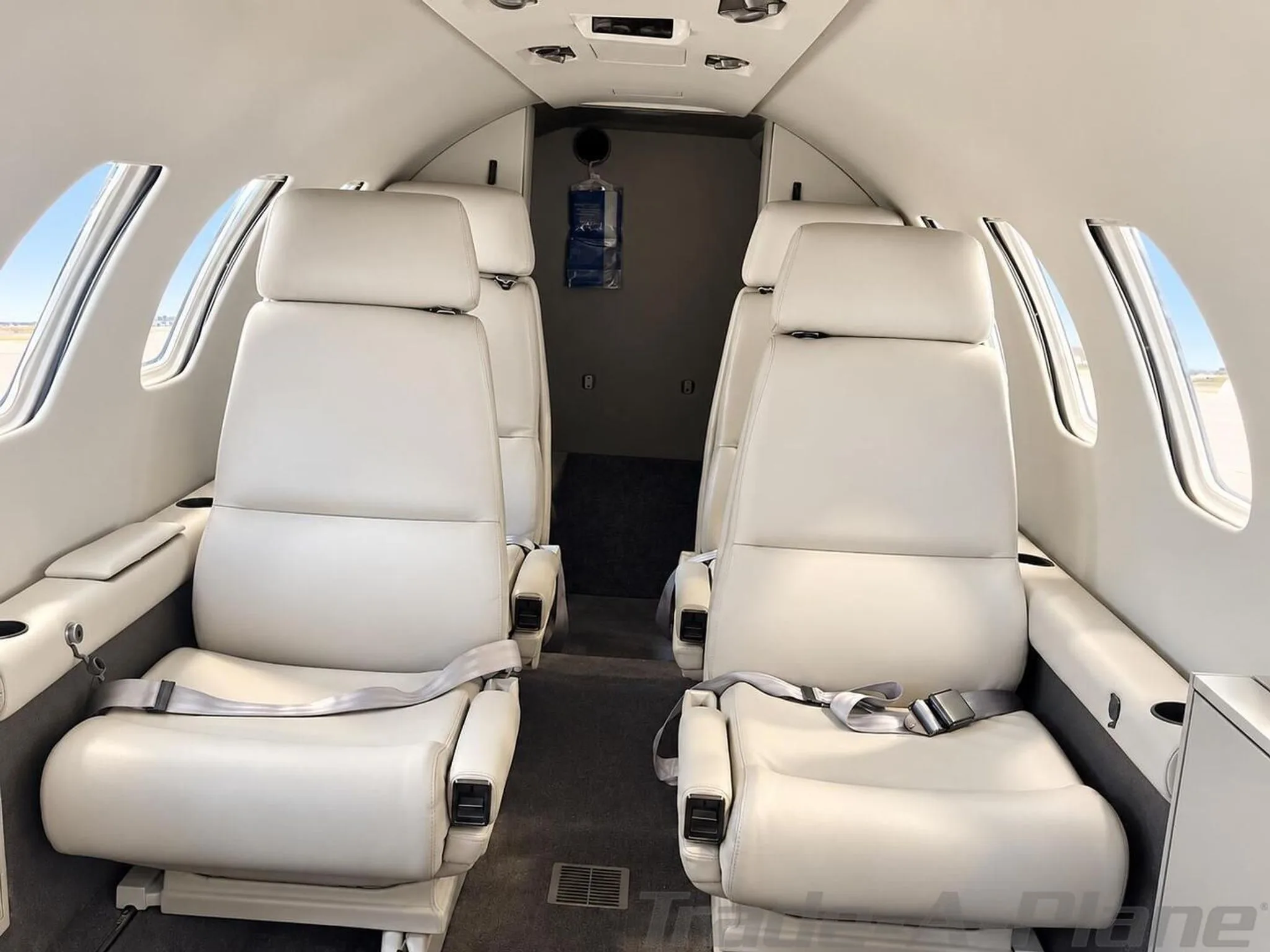 Cabin interior of a 1986 CESSNA CITATION SII.