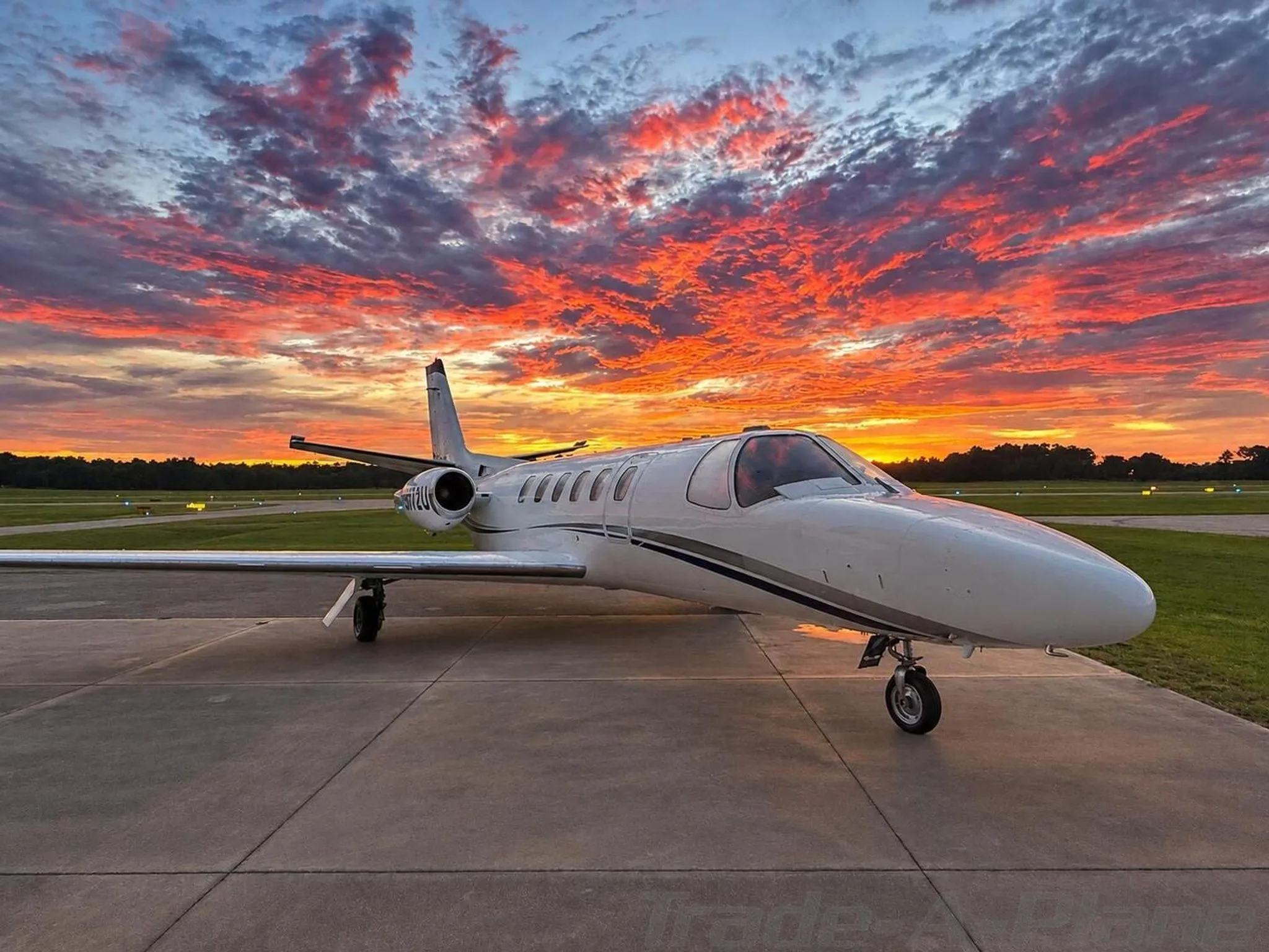 Exterior view of a 1986 CESSNA CITATION SII, N9072U.