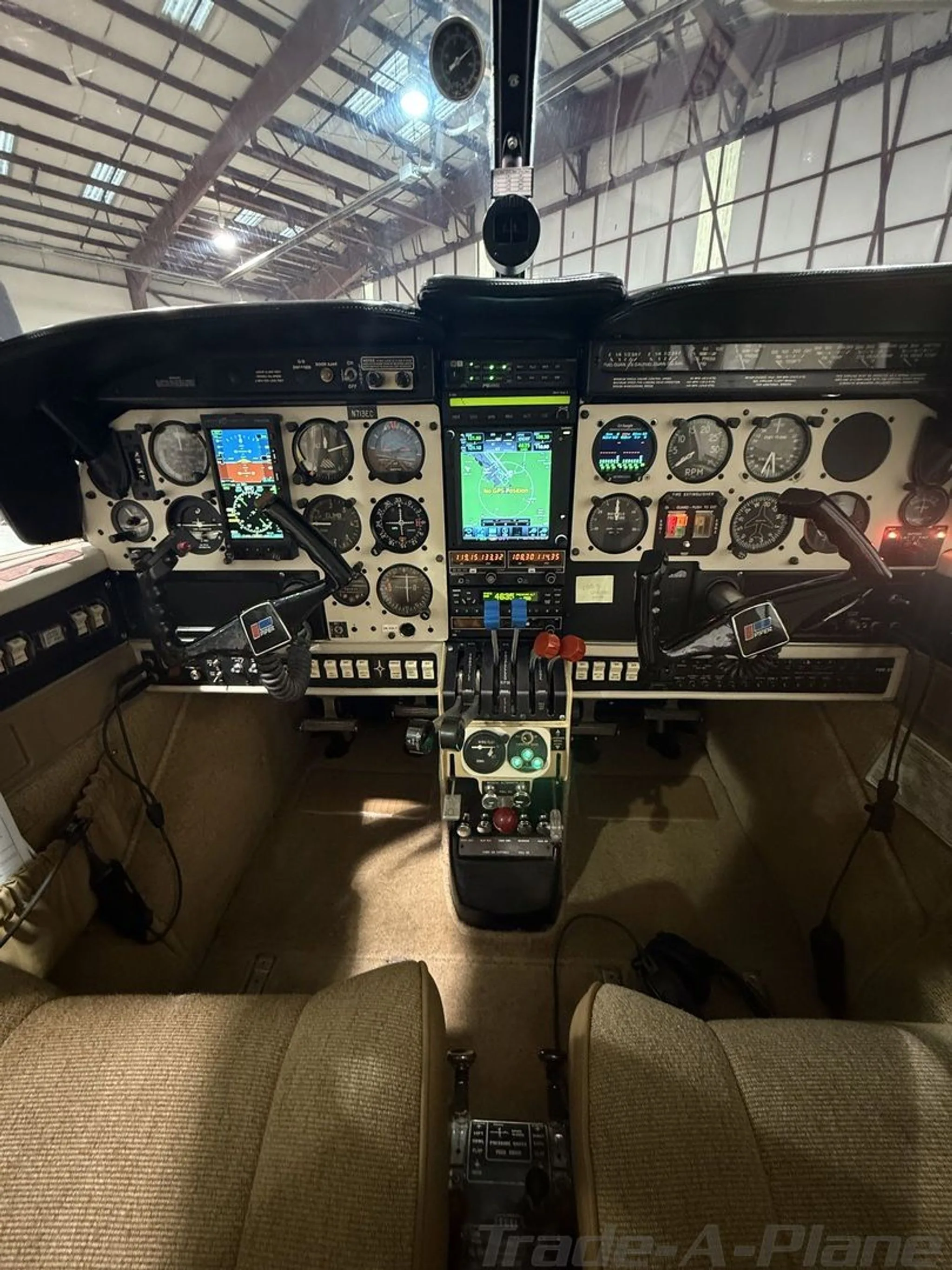 Cockpit and instrument panel of a 1975 PIPER TURBO AZTEC E.