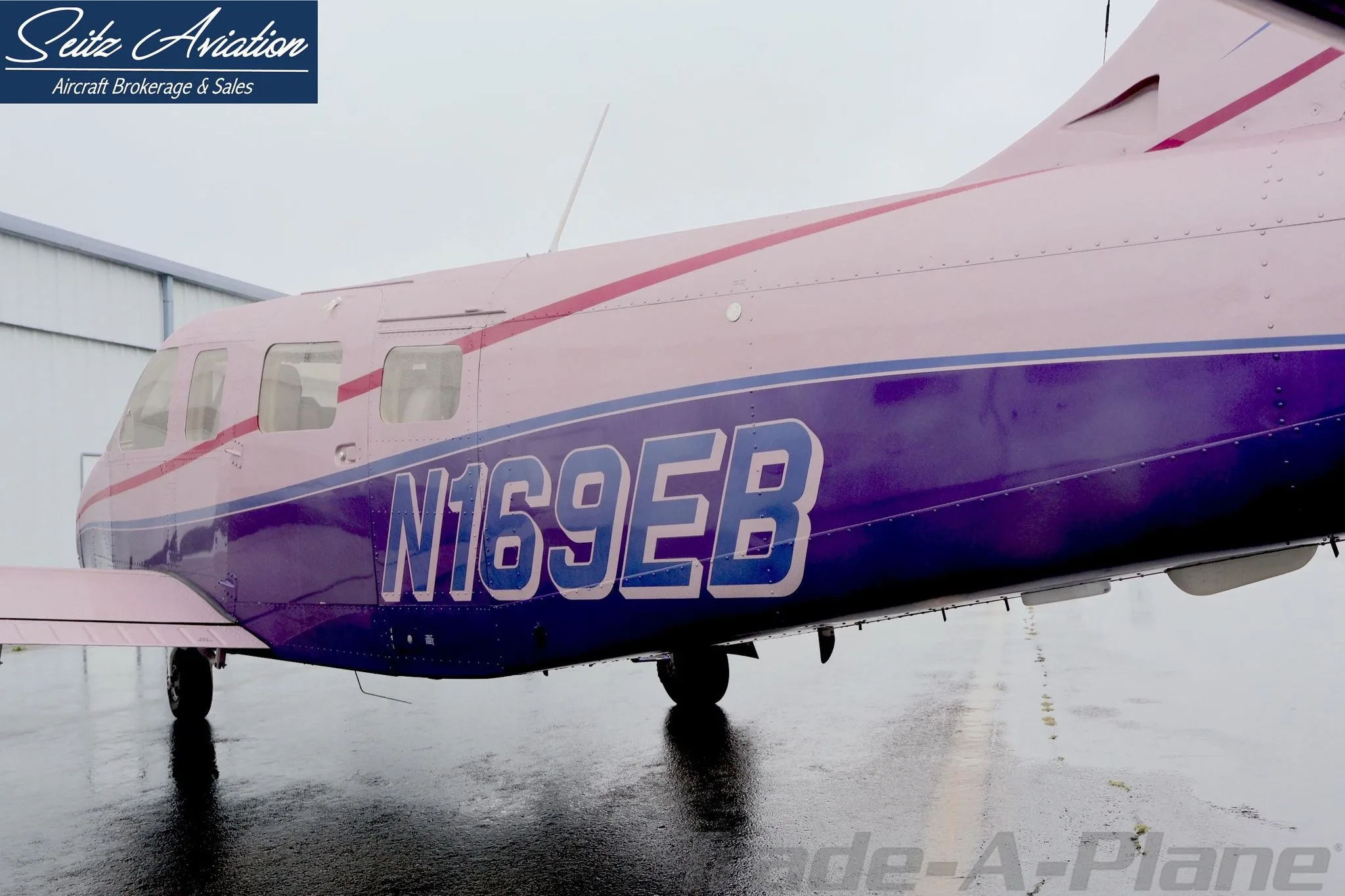 Exterior view of a 2001 PIPER SENECA V, N169EB.