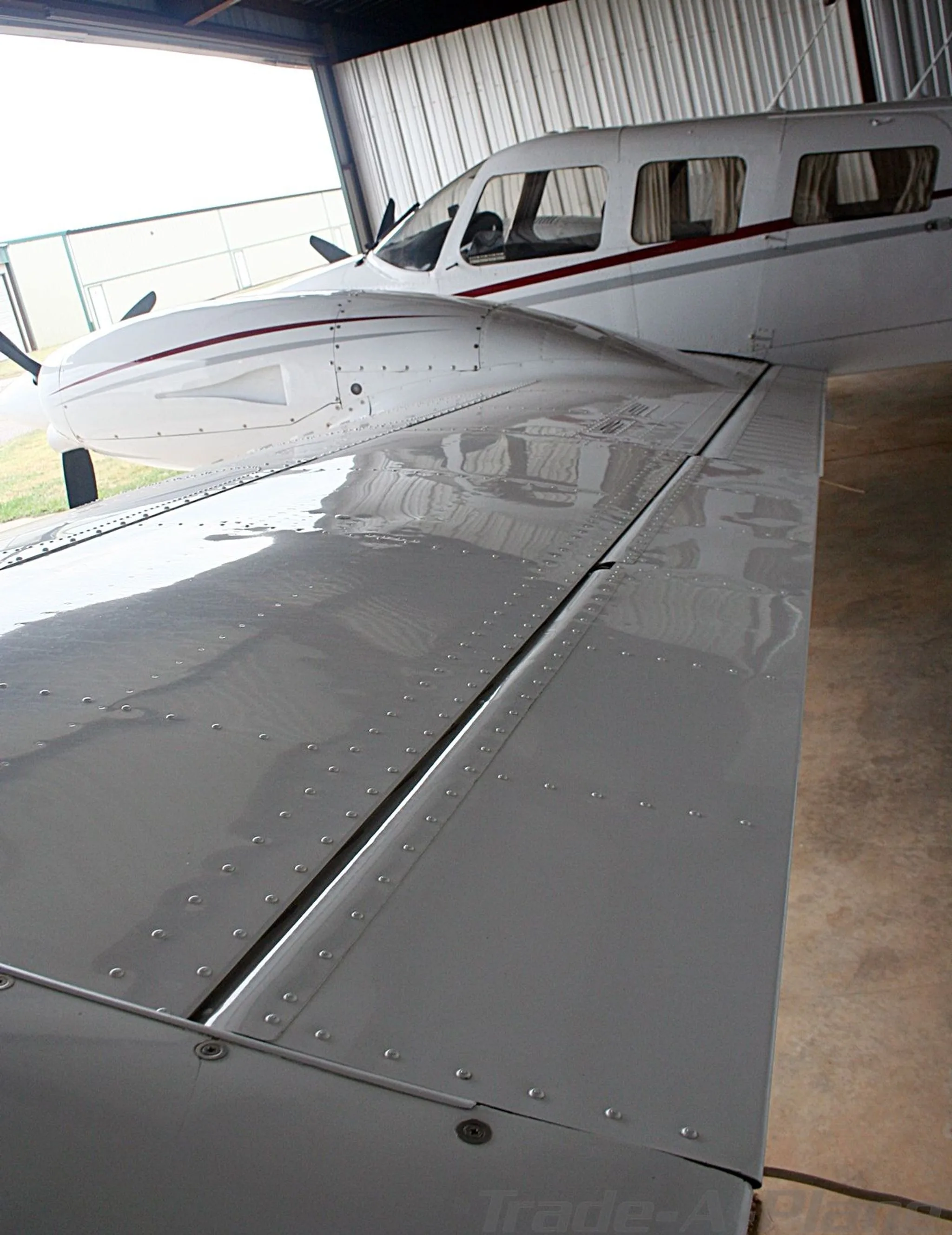 Exterior view of a 1982 PIPER SENECA III, N8460A.