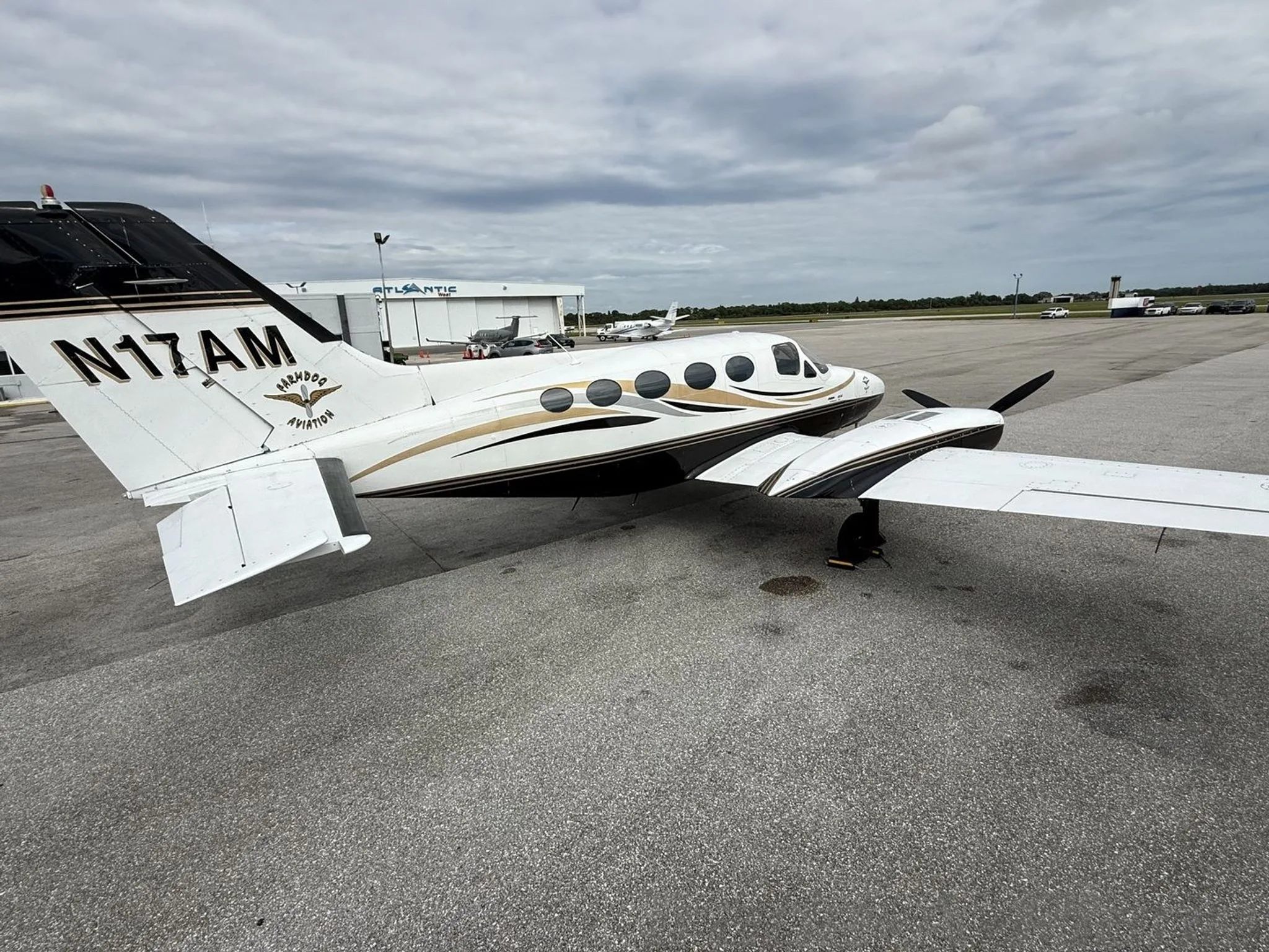 Exterior view of a 1974 CESSNA 414 CHANCELLOR, N17AM.