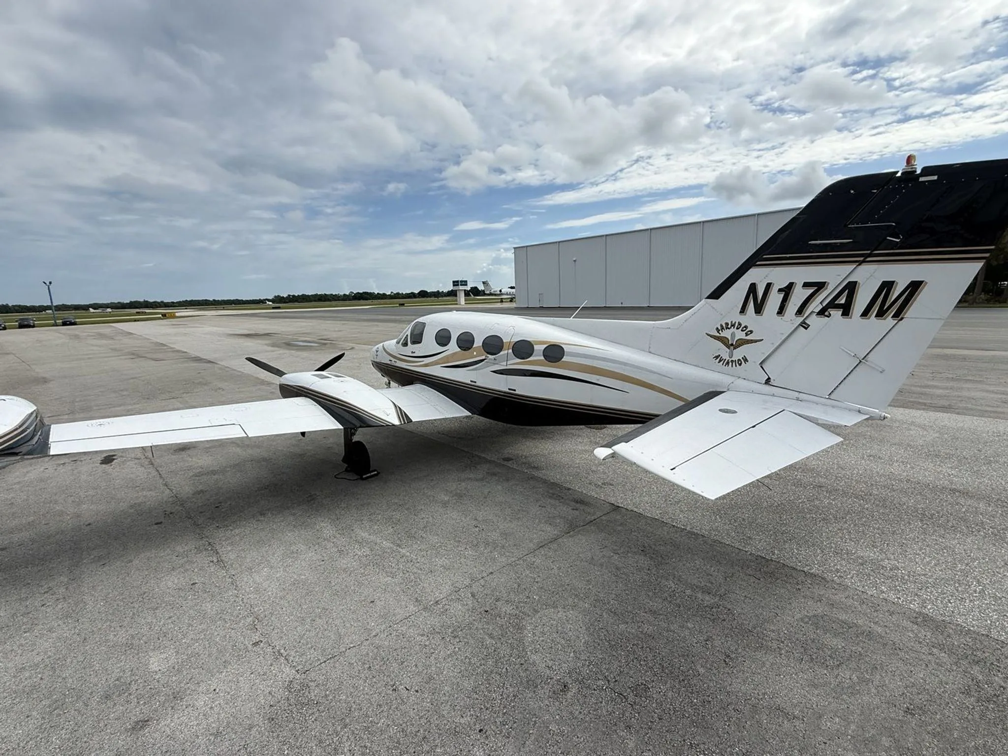 Exterior view of a 1974 CESSNA 414 CHANCELLOR, N17AM.